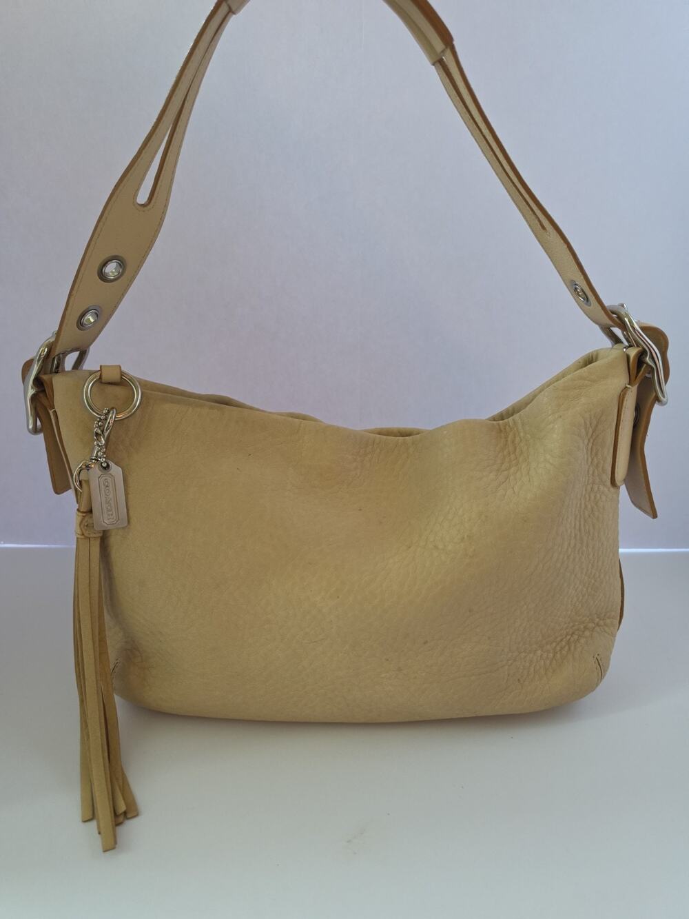 COACH Soho Pebble Leather Hobo Bag East West Lt. Tan Style 1429 Adjust. Strap